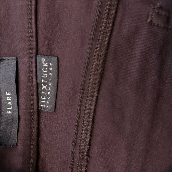 NWT NYDJ Eggplant High-Waisted Flared Ankle Crop Pants - Picture 5 of 11